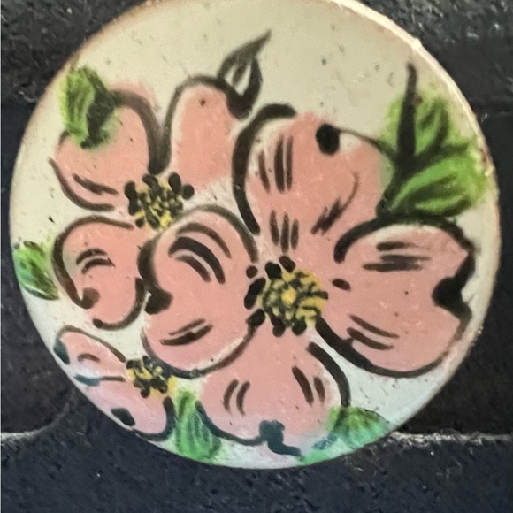 Floral Pink and Green Brooch - Picture 2 of 3